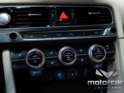 Used 2023 Genesis G70 2.0T w/ Sport Prestige Package image 40