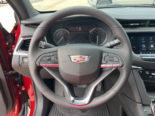 New 2025 Cadillac XT6 Luxury FWD image 18