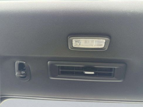 Used 2021 Chevrolet Suburban Premier w/ Premium Package image 43