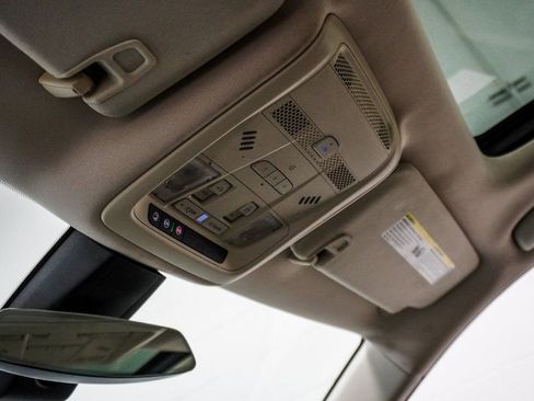 Used 2020 Cadillac XT5 Premium Luxury image 27