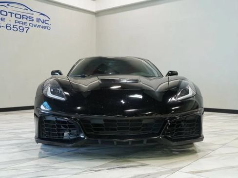 Used 2016 Chevrolet Corvette Stingray Coupe w/ Battery Protection Package RWD image 2