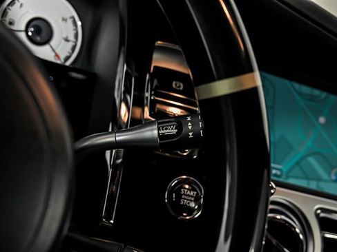 Used 2016 Rolls-Royce Wraith RWD image 27