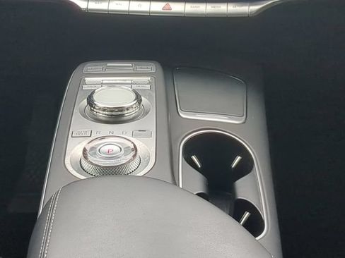 Used 2023 Genesis GV70 2.5T w/ Advanced Package AWD/4WD image 18