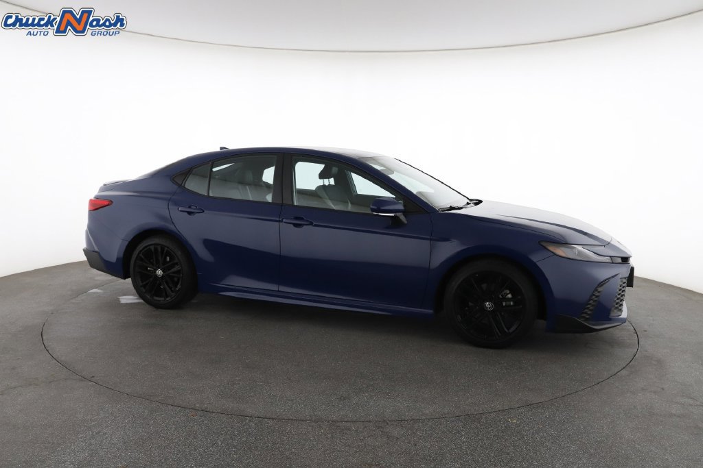 Used 2026 Toyota Camry SE FWD image 15
