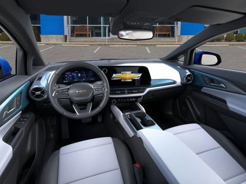 New 2026 Chevrolet Equinox EV LT image 15