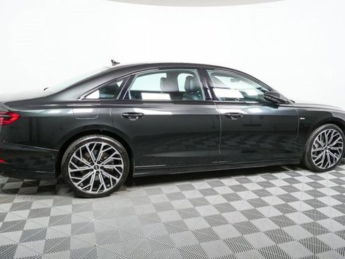 Used 2022 Audi A8 L 3.0T image 2