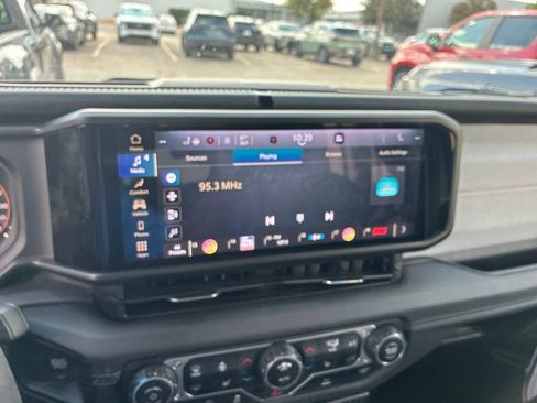 Used 2025 Jeep Wrangler Unlimited Sahara AWD/4WD image 26