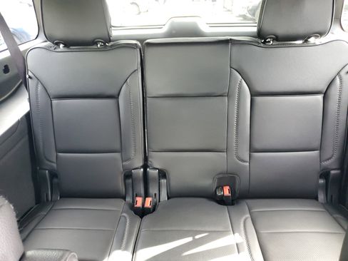 Used 2023 GMC Yukon XL Denali image 24