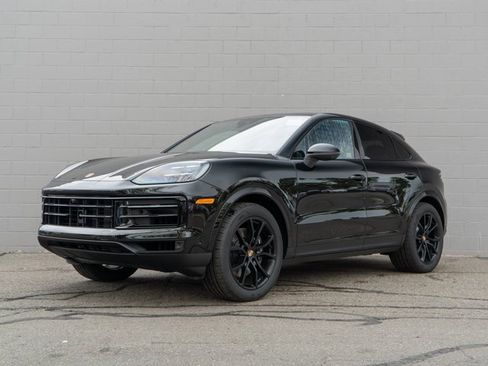 New 2026 Porsche Cayenne Coupe image 1