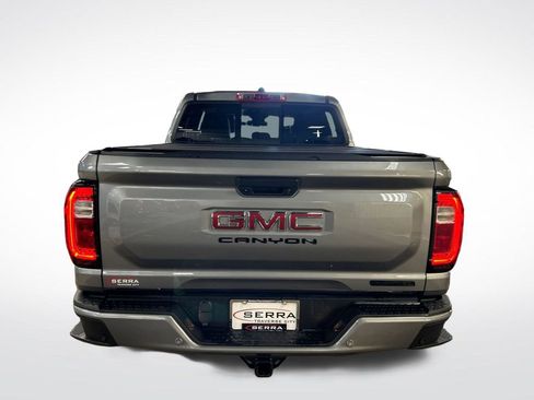 Used 2023 GMC Canyon Elevation w/ Elevation Premium Package AWD/4WD image 4