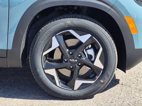 New 2026 Kia Seltos S AWD/4WD image 18