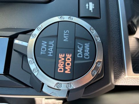 New 2025 Toyota Tacoma Trailhunter image 36