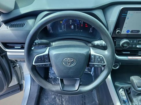 Used 2025 Toyota Grand Highlander FWD image 18