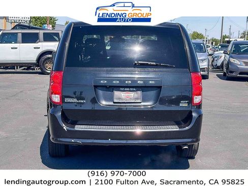 Used 2019 Dodge Grand Caravan GT FWD image 3