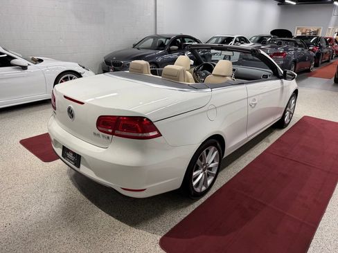 Used 2013 Volkswagen Eos Komfort FWD image 13