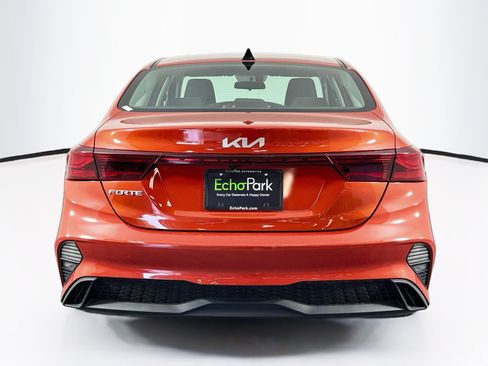 Used 2024 Kia Forte LXS w/ LXS Technology Package FWD image 7