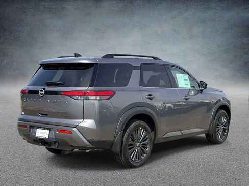 New 2026 Nissan Pathfinder SL w/ SL Premium Package AWD/4WD image 2