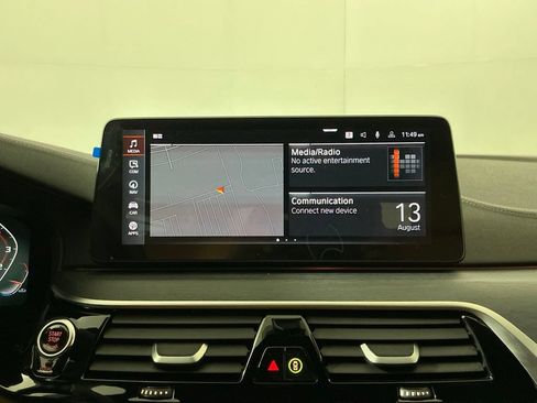 Used 2023 BMW M550i xDrive w/ Executive Package AWD/4WD image 11