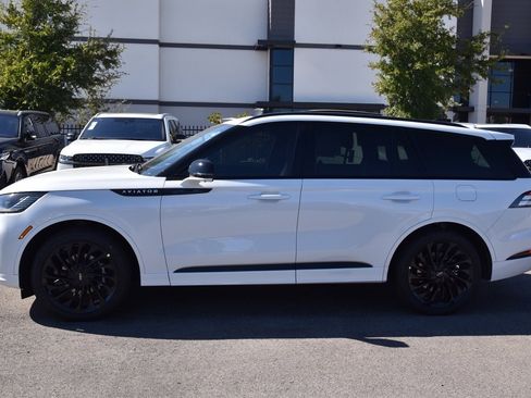 New 2026 Lincoln Aviator Reserve w/ Jet Appearance Package image 11