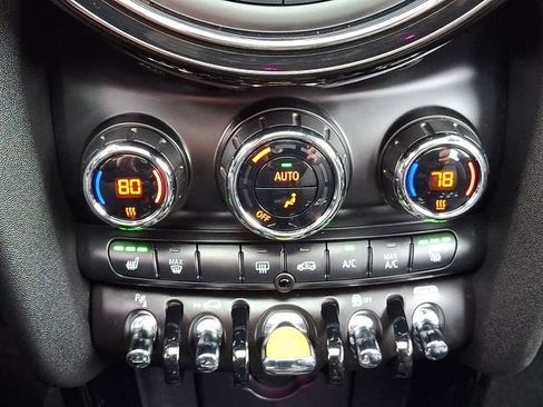 Used 2021 MINI Cooper SE w/ 8.8" Touchscreen Nav Package image 18