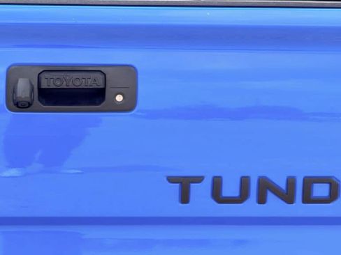 Used 2020 Toyota Tundra SR5 w/ SR5 Leather Package RWD image 9