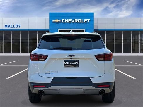 Used 2024 Chevrolet Blazer LT w/ Convenience Package image 3