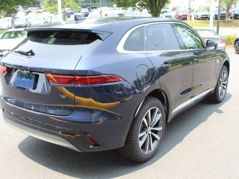 New 2026 Jaguar F-PACE R-Dynamic S image 2