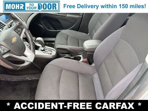 Used 2014 Chevrolet Cruze LT image 13