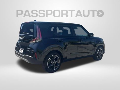 Used 2025 Kia Soul EX FWD image 6
