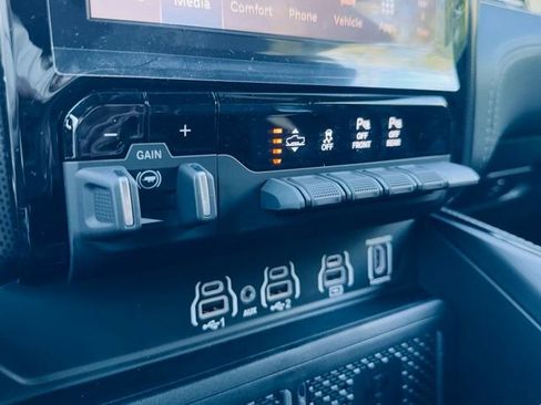 New 2026 RAM 1500 Limited w/ Body Color Bumper Group image 31