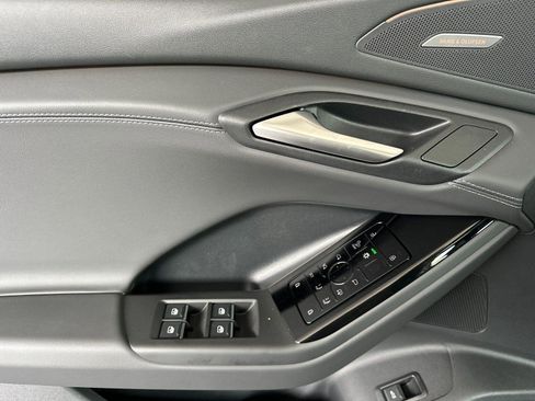 New 2027 Audi SQ6 e-tron Premium Plus AWD/4WD image 10