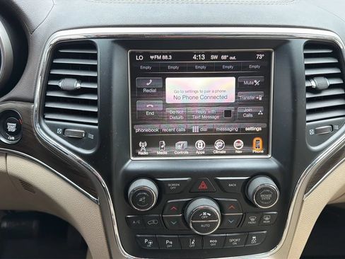 Used 2017 Jeep Grand Cherokee Overland w/ Jeep Active Safety Group AWD/4WD image 17