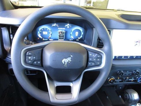 New 2025 Ford Bronco 4-Door AWD/4WD image 13
