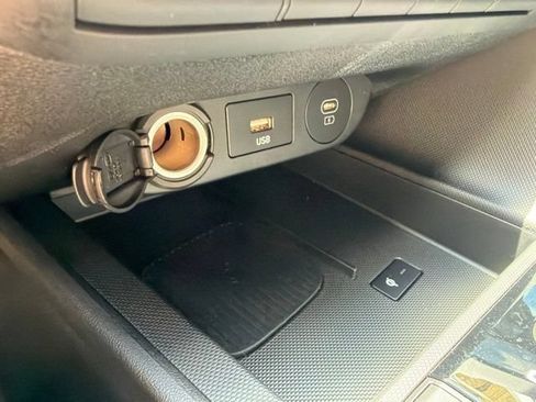 New 2025 Hyundai Elantra SEL FWD image 25