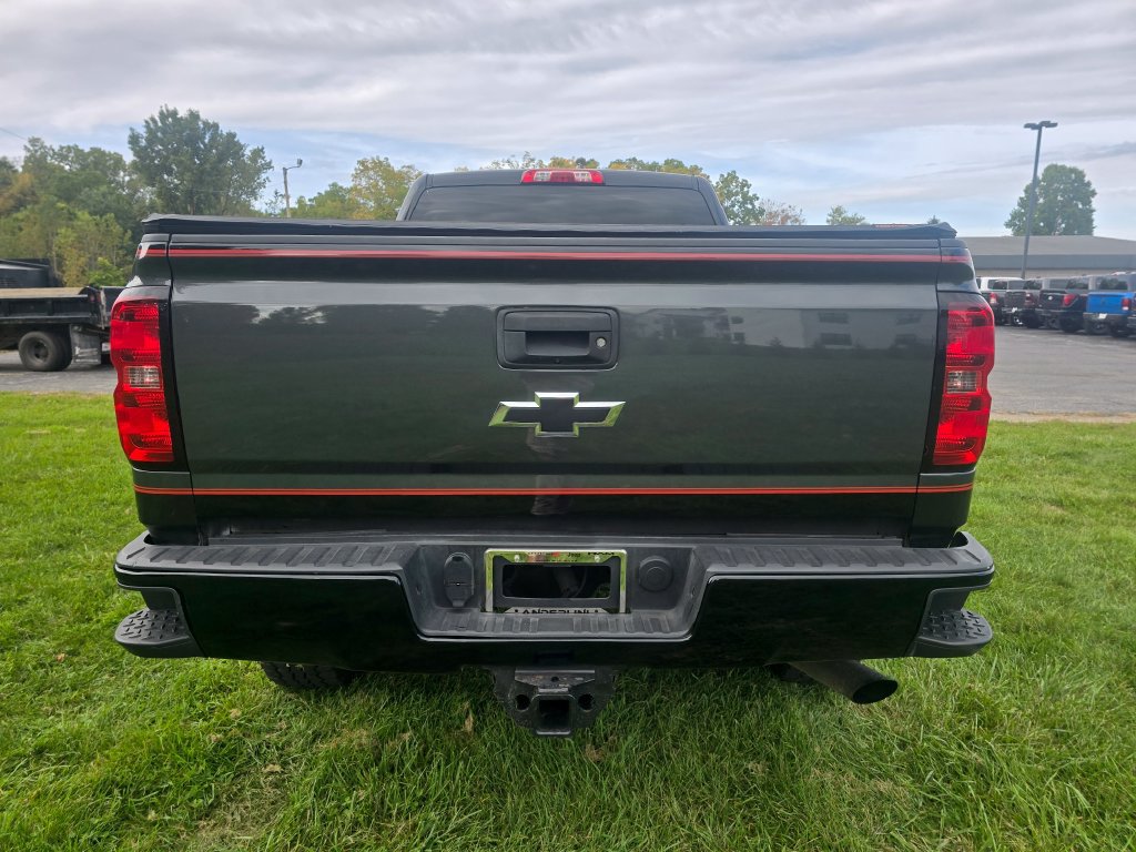 Used 2016 Chevrolet Silverado 2500 LT w/ Midnight Edition AWD/4WD image 6