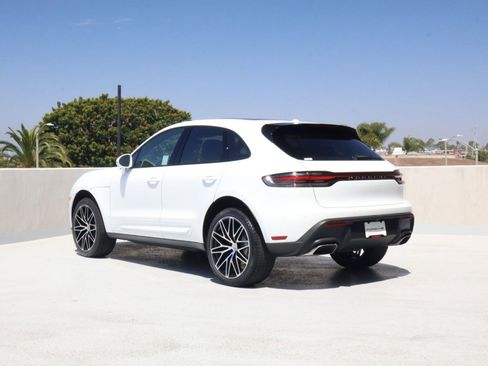 New 2026 Porsche Macan AWD/4WD image 3