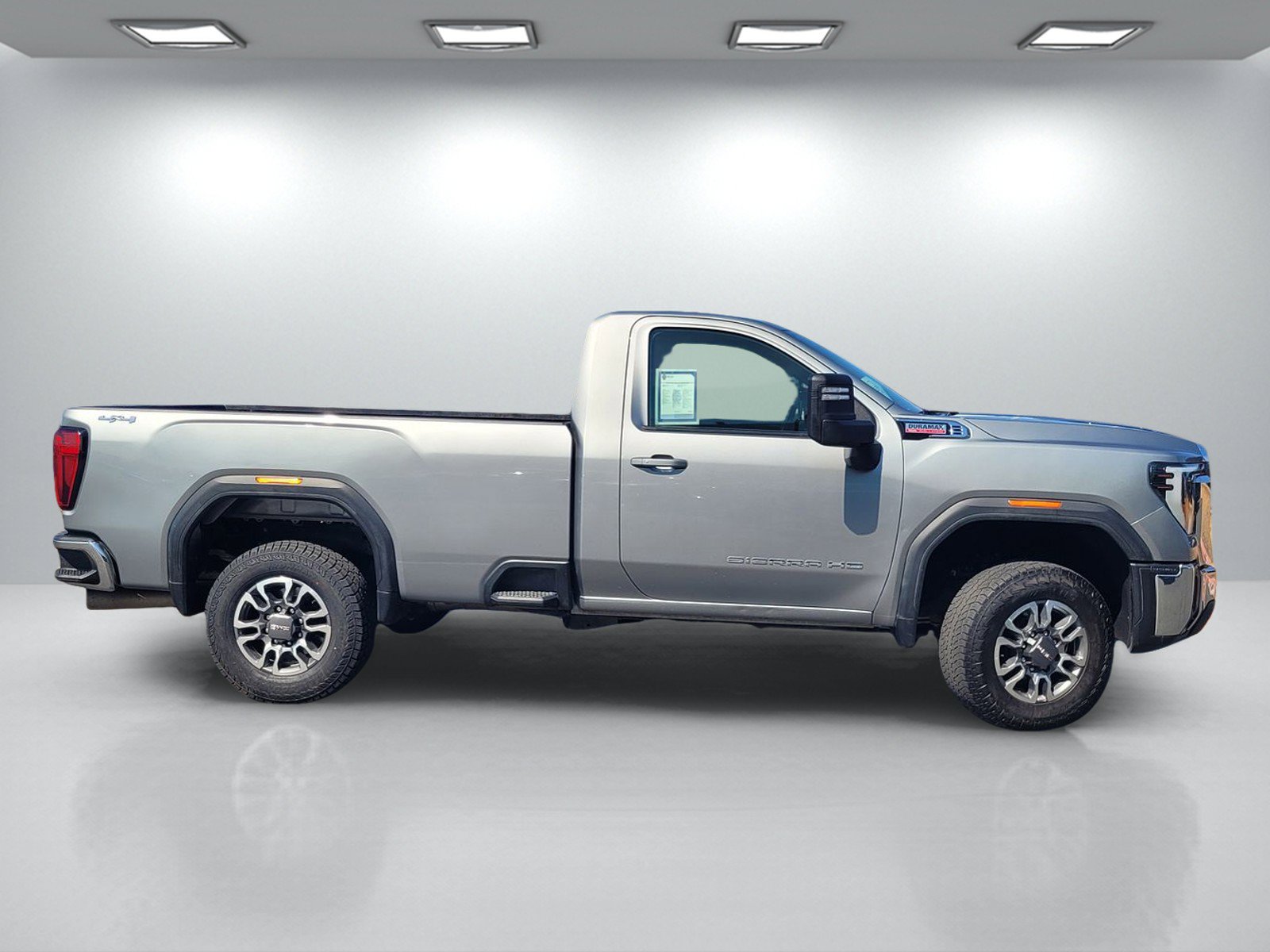 Used 2024 GMC Sierra 3500 SLE w/ SLE Convenience Package AWD/4WD image 3