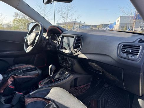 Used 2020 Jeep Compass Trailhawk image 17