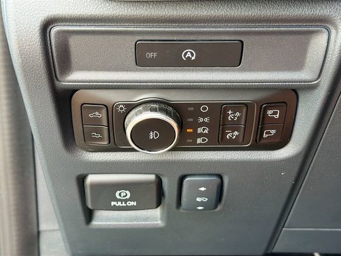 Used 2025 Ford F150 Raptor AWD/4WD image 17