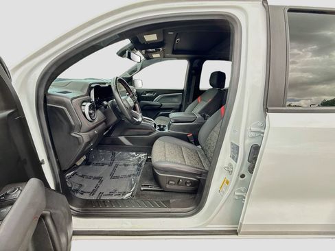 Used 2024 Chevrolet Colorado Z71 w/ Z71 Convenience Package 2 AWD/4WD image 21