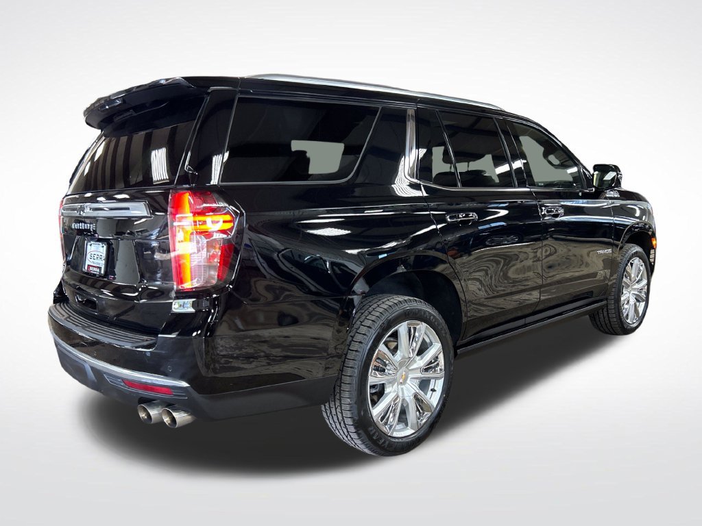 Used 2024 Chevrolet Tahoe High Country w/ Premium Package AWD/4WD image 5