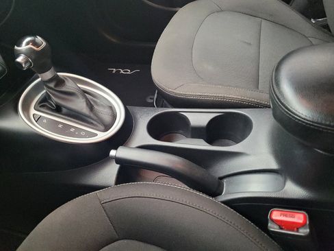 Used 2019 Kia Soul FWD image 26