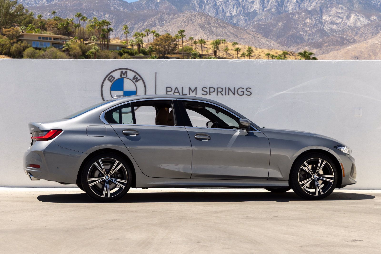 Certified 2024 BMW 330i Sedan w/ Convenience Package RWD image 5