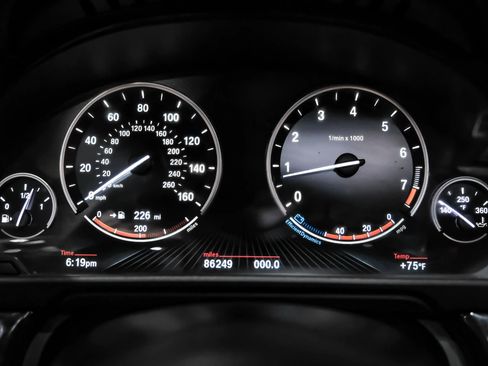 Used 2016 BMW 550i xDrive Sedan image 22