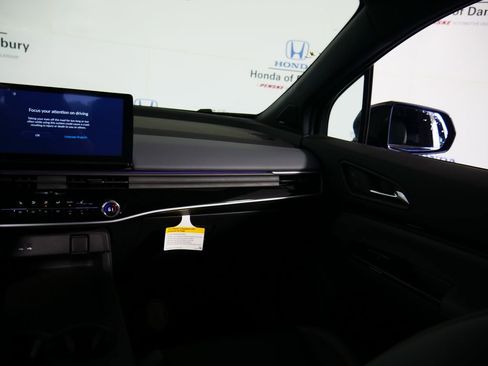 New 2025 Honda Prologue Touring image 18