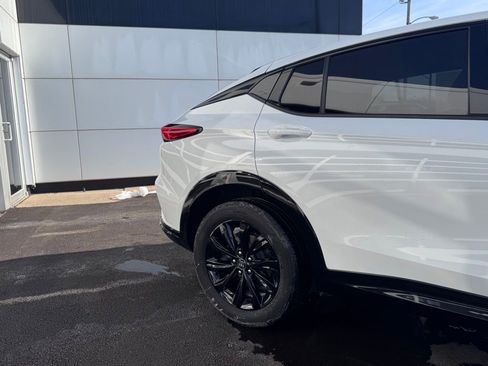 Used 2024 Buick Envista Sport Touring w/ Convenience I Package image 30