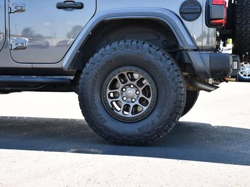 Used 2022 Jeep Wrangler Unlimited Rubicon w/ Xtreme Recon 35" Tire Package AWD/4WD image 12