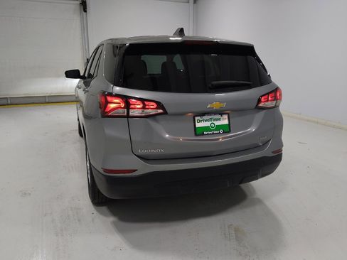 Used 2023 Chevrolet Equinox LS AWD/4WD image 6