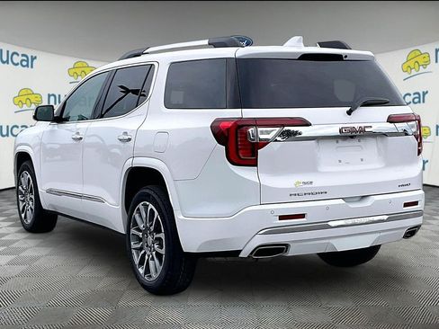 Used 2023 GMC Acadia Denali AWD/4WD image 4
