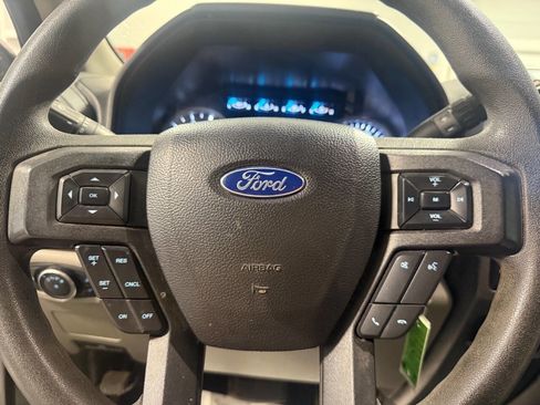 Used 2021 Ford F250 XLT w/ FX4 Off-Road Package image 9